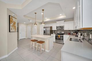 Chic Urban Oasis with 3 Bedrooms 6333 - Kissimmee - 4