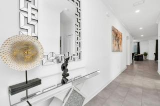 Elegant Villa Retreat with Private Pool 6328 - 4