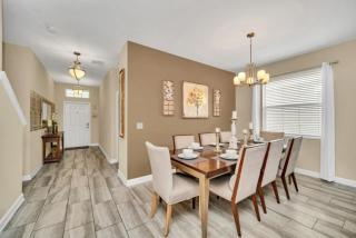 Modern Villa with Game Room Theater 6334 - 7