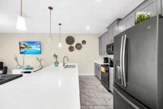 Modern 4 Bedroom Villa Steps from the Beach 6344 - Kissimmee - 6