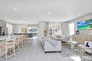 Modern Oasis with 6 Bedrooms and Pool 6360 - Davenport - 7