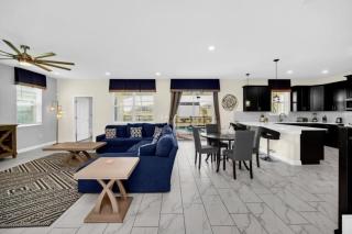 Private Retreat with 6 Bedrooms Pool 6361 - 5