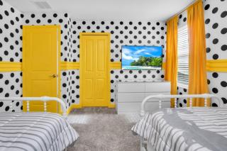 Spacious Villa Retreat with 9 Bedrooms 6381 - Kissimmee - 1