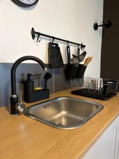 4 STARS APARTMENTS Near Airport - Velika Gorica - 1