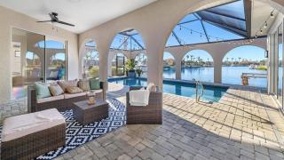 Orlando Villa 5871: Waterfront Retreat with Pool - Punta Gorda - 8