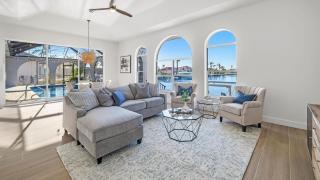 Orlando Villa 5871: Waterfront Retreat with Pool - Punta Gorda - 6