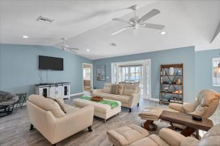 Charlotte County Villa 5872: Canal-Front Private Pool Oasis - Placida - 7