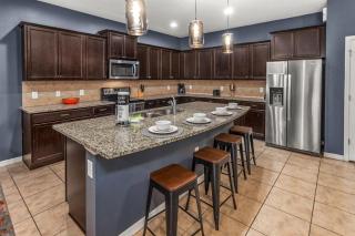 Orlando Villa 6427: 9BR Family Oasis Near Disney - Kissimmee - 8