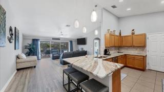 Relaxing Retreat: Charlotte County Villa 5877 Awaits - Port Charlotte - 8