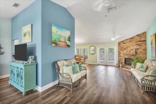 Book Your Getaway: South Gulf Cove Pool Villa 5880 - Port Charlotte - 1