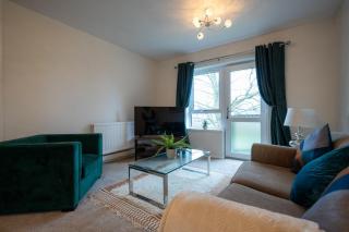 Gandhi Court - Watford - 4