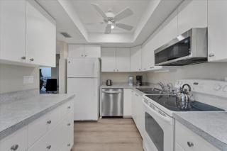 Stay at Sarasota County Villa 1005: Gulf Views Resort Amenities - Siesta Key - 7