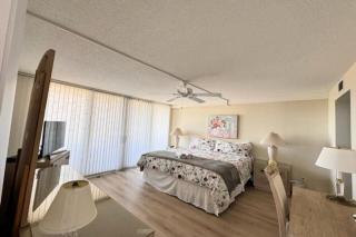 Stay at Sarasota County Villa 1005: Gulf Views Resort Amenities - Siesta Key - 2