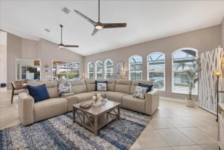 Lux Canal-Access Villa 5887: Pool Spa Pet-Friendly - Port Charlotte - 1
