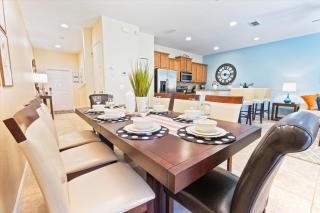 Orlando Townhome 6453: Your Private Pool Getaway - Kissimmee - 2