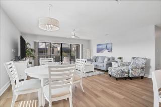 Charlotte County Condo 5889: Tranquil Stay by the Pool - Punta Gorda - 2
