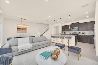 Ultimate Luxury 5 Bedroom Townhome on Windsor Island Resort Townhome 6396 - Davenport - 9
