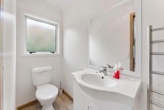 Hilltop Hideaway - Taupo - 8