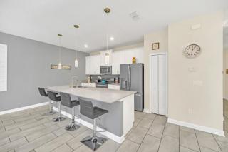 Rent Orlando Villa 6235: Perfect Luxury Villa by Disney - Kissimmee - 1