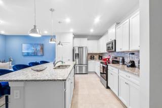 Orlando Villa 6242: Your 5-Star Retreat Minutes from Disney - Davenport - 2