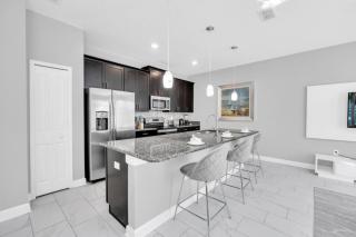 Orlando Villa 6247: Relax in Style at Storey Lake Resort - Kissimmee - 4