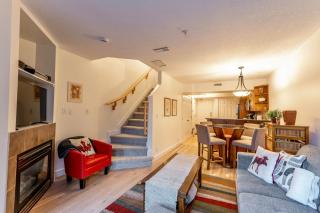 Alpine Village Condo by Canadian Rockies Vacation Rentals - Canmore - 2