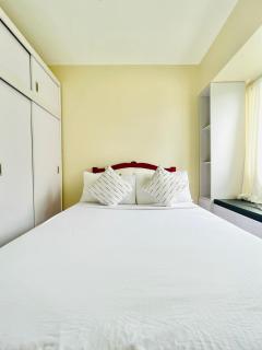 C3 Elegant 2BR Condo with Pool View - Iloilo - 6
