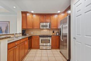 Beautiful Condo on Reunion Resort and Spa Orlando Condo 5209 - 1