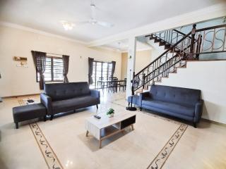 Kuantan Air Putih 4 rooms 3 bathrooms Town area - 1