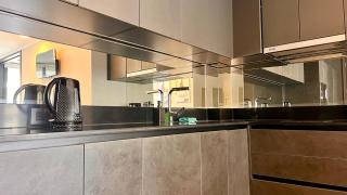 Exclusivo y nuevo en Las Condes - Santiago - 3