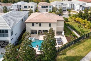 The Ultimate 5 Star Mansion with Private Pool on Reunion Resort and Spa Orlando mansion 5797 - Kissimmee - 4