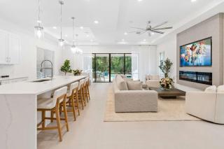 Luxury Private Villa with Private Pool Reunion Resort Villa 1019 - 0