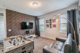 Rent the Perfect 5 Bedroom Villa Encore Resort Villa 6416 - 8