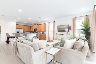 Unleash Your Dreams in a Magical Getaway - 4