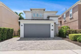 Rent the Perfect 4 Bedroom Villa Reunion Resort Villa 1018 - 6