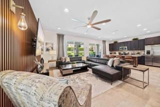 Experience Magic and Luxury Just Minutes from Disney - 3