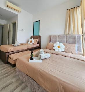 Midvally Mosaic SouthKey 3BR - Johor Bahru - 1