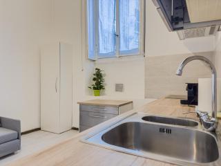 FREE PARKING NAVIGLI Urban Retreat - Milan - 9