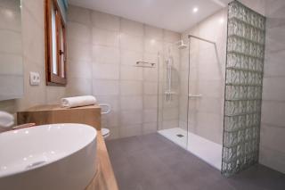 HomeHolidaysRentals Confort - La Batlloria - 1
