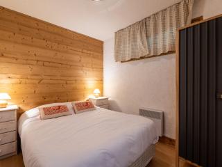 Appartement cosy 6 pers, cheminée, garage, proche télécabines - FR-1-304-135 - La Clusaz - 3