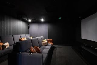 Discover King Square Studios for Your Perfect Retreat - 6