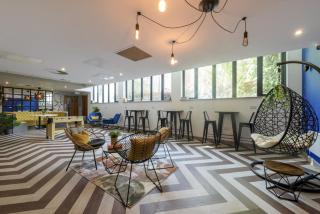 Discover King Square Studios for Your Perfect Retreat - 0