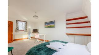 Spacious and Inviting 4BD Home Haggerston - London - 1