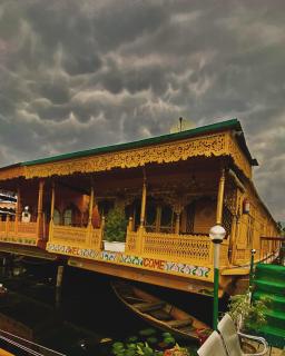 heritage new moon group of houseboat - Srinagar - 8