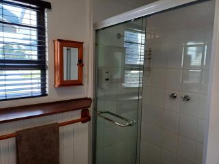 Cove Rock Seaview Apartment - 1