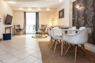 Elegant Spacious 2Bd Apt with Balcony in Petralona - Atene - 4