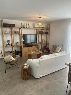 Departamento 2 habitaciones, hermosa energía - 9