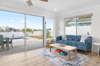 Waterfront King Beds Heated Pool-Spa New Reno - 3