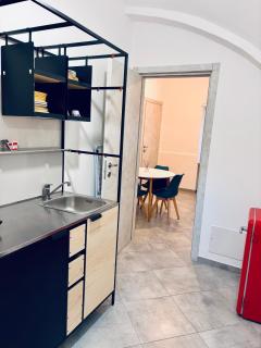 Hd Guesthouse Oasi urbana con parcheggio privato gratuito, fronte stazione - Chivasso - 3