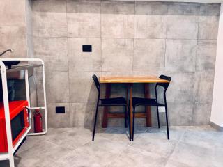 Hd Guesthouse Oasi urbana con parcheggio privato gratuito, fronte stazione - 3